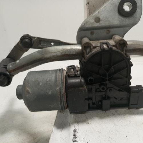 106520054-5ba04a97-0e88-44d4-9f13-5ea47554945a-Piece-Moteur-essuie-glace-avant-7701064031-RENAULT-TWINGO-2-PHASE-1-868fb0a0d0e9858b3f0b659cf911b3d29d179e0a0130da0fb5e9bff2495de4bd_m.jpg