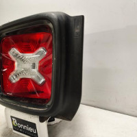 106642584-b93f3f10-6f27-4ef3-9e17-ee89d55c95be-Piece-Feu-arriere-principal-droit-feux-52109468-JEEP-RENEGADE-PHASE-1-483477aa09a9d4fbc10d0a9184edd80467ec944f01b0f5dfbafdb4c7b5f1a5c2_m.jpg