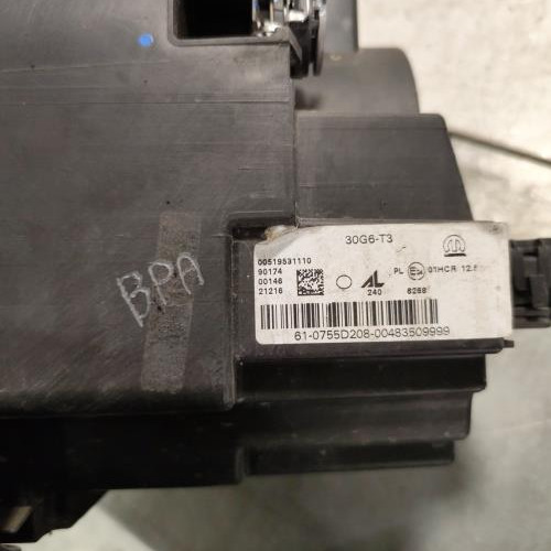 106642590-a9c7f7d4-67b2-4328-9b94-0dba4de38b56-Piece-Optique-avant-principal-gauche-feuxphare-52102755-JEEP-RENEGADE-PHASE-1-3f5d23947f7554f9c41e46c6968e3477a4e54c3c5dc297604a41ca03a7622124_m.jpg