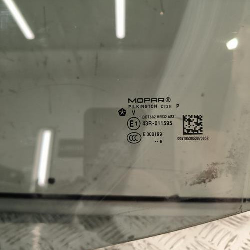 106642617-e6ea985f-9a35-4f0c-94dd-0e3a7f30081f-Piece-Vitre-arriere-gauche-51953853-JEEP-RENEGADE-PHASE-1-54657957eb361ecda43902cc9f2910dd88b8a7358a581ff231deae3000f22f88_m.jpg