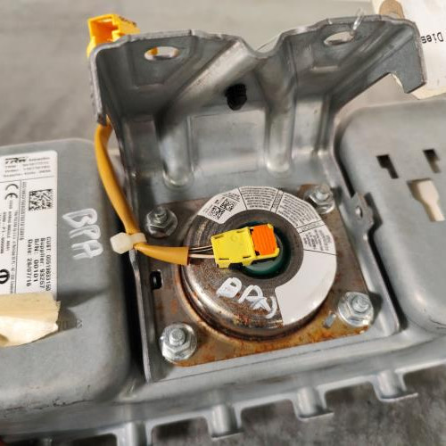 106646492-35fbefc2-d9f1-43b4-b0a5-5799302a711a-Piece-Air-bag-passager-51983315-JEEP-RENEGADE-PHASE-1-55d3c84e85528ae73ce426d9c01f9f99fc34c39c58284864fe7d0153bdc34d65_m.jpg