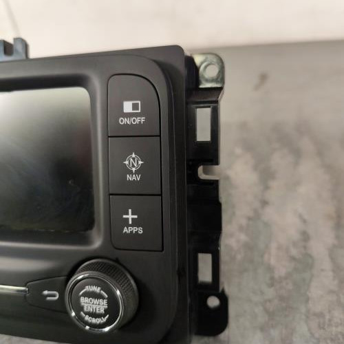 106646501-f666b69b-bec3-445e-98e0-e4aef89646a1-Piece-Autoradio-dorigine-735672499-JEEP-RENEGADE-PHASE-1-fe1f48b5ec0903261290eb64468bc7c2edfc5d0d1578ff48b830c6524a684851_m.jpg