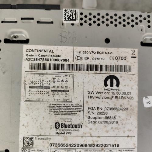 106646501-021a42b6-7b1d-42dd-a26a-84475976448c-Piece-Autoradio-dorigine-735672499-JEEP-RENEGADE-PHASE-1-9f3acd7b45e009d0e6ffa432e5bc873b071d0f0b319bf521b9b5a47ae1e930fd_m.jpg
