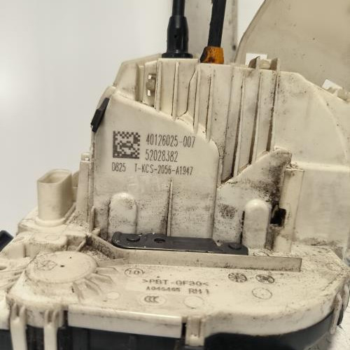 106646525-58b343a4-a36f-45a5-9f29-95935d5d12dc-Piece-Fermeture-centralisee-avant-droit-52139900-JEEP-RENEGADE-PHASE-1-def9cc90e0a53ce59d5cf5c501ce6a4f9a3b7279aa946484d35bafd93d8d23ee_m.jpg