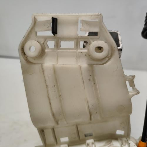 106646526-2905a5cb-62bb-4c68-a2e2-36aaaf2ec91e-Piece-Fermeture-centralisee-avant-gauche-52139902-JEEP-RENEGADE-PHASE-1-2351d100a5978453af320a3a1c6b6d4281f30e8d600bbec32e7f64ef56d938b7_m.jpg