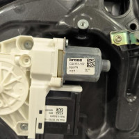 106646531-22c6580b-fd44-4308-994b-14025533a8c6-Piece-Leve-vitre-electrique-avant-droit-71777157-JEEP-RENEGADE-PHASE-1-b251574a2045c7fb54357f230b263a64bc800d9656f21cd892fd68ae154ab99c_m.jpg