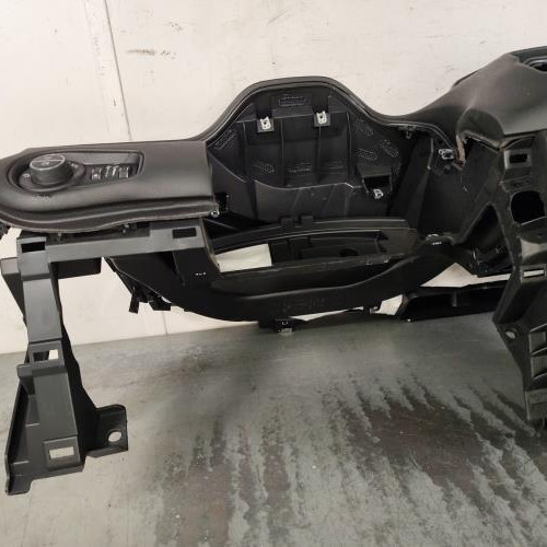 106646541-2325e7ae-5b8a-4da6-9c2a-7449b4e74f1c-Piece-Planche-de-bord-complete-735612248-JEEP-RENEGADE-PHASE-1-e661c5e174484d93447633adc588644f51735400ebef9cf0e21ed709f4c5044b_m.jpg
