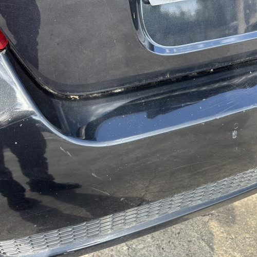 Vehicule-CHEVROLET-AVEO%25201-2011-479b568f1e7a8e85df1bd32cd6264105842b2a72574c6f5f12d6971190929836_m.jpg