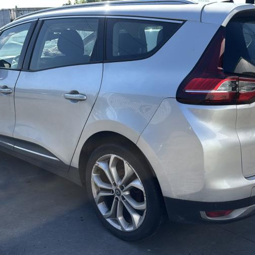 Vehicule-RENAULT-GRAND%2520SCENIC%25204-2017-ef4a2d6fe336fa51f917d4019ee2297e35aade3407b7c2ed4ff8c26864cf8bdf_m.jpg