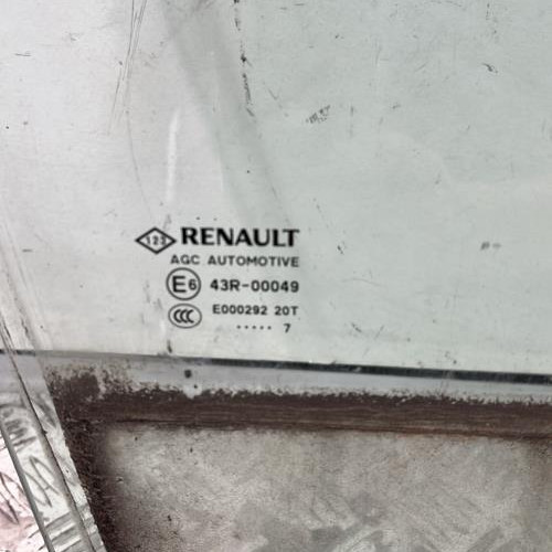 Vehicule-RENAULT-GRAND%2520SCENIC%25204-2017-829b07f3bac6ec09a1d2bdc59ee8ea4a82cdd23d3752909768ffbd1b5f88211c_m.jpg