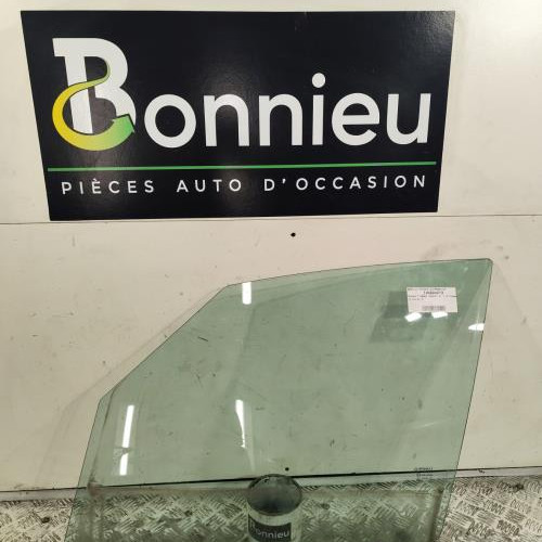 106664213-47110033-28d5-404d-9cec-ae15d2641071-Piece-Vitre-avant-gauche-803014736R-RENAULT-GRAND-SCENIC-4-14cb5dd84d49a049f5bf52e464f5529dd51bf0cbca42d313707e0a623300c4ac_m.jpg