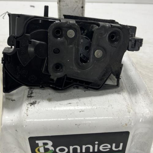 106667442-457aeaae-3b43-4bed-9f28-a951697679b0-Piece-Fermeture-centralisee-arriere-droit-825023014R-RENAULT-GRAND-SCENIC-4-21b8cb258b51f455bf9fc4afcc5a84c9945f1252ea84a80372c1b4eefb23ab7a_m.jpg