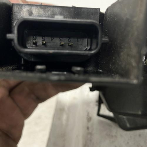 106667442-a1a35317-6707-49c8-babc-4c09ddc404dd-Piece-Fermeture-centralisee-arriere-droit-825023014R-RENAULT-GRAND-SCENIC-4-1078a2c8825e7975afd8fc33c5434ae0d04189ddf181247579f8e88e7edf47d7_m.jpg