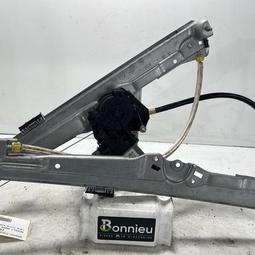 Leve vitre electrique avant droit