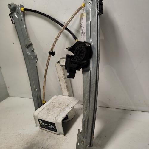 106667453-6cc4df68-17b8-4dcd-af55-0599d3946f35-Piece-Leve-vitre-electrique-avant-gauche-807214665R-RENAULT-GRAND-SCENIC-4-9797a25449efbf678cf3c9cb4465f4bba868ea1a89bc901a65cda700008a4372_m.jpg