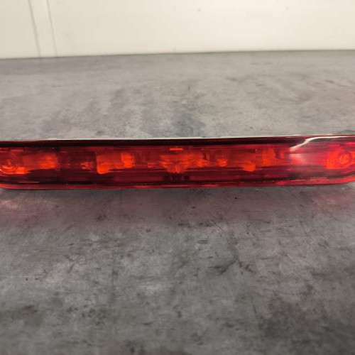 Feu arriere stop central