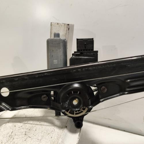 106857110-d1d7e35e-9f8b-45d5-a96d-e0a6eed95764-Piece-Leve-vitre-electrique-avant-gauche-9840159480-CITROEN-JUMPY-3-M-edbb90b03e7425e573829ce10bf53651fcb0693c39712fb8c68d700fed90ebb7_m.jpg