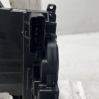 106873308-28756b0e-b612-4121-8921-94b65aca855a-Piece-Fermeture-centralisee-avant-gauche-8200497579-RENAULT-KANGOO-2-PHASE-2-6a3c5f56f8b950c5d2c7a693e9881026053883a5a831e3e68f2991fdf90ad93f_m.jpg