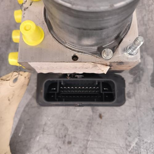 106874541-3163310d-d25f-46f4-9411-9ade69c9d584-Piece-Bloc-ABS-freins-anti-blocage-476603174R-RENAULT-KANGOO-2-PHASE-2-f890d89a378bcb464ca8a734baa34e8d928388466b151b16ea308ef1be23b9a8_m.jpg