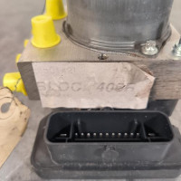 106874541-b35bad45-9df2-426a-b764-22ce4db14d09-Piece-Bloc-ABS-freins-anti-blocage-476603174R-RENAULT-KANGOO-2-PHASE-2-7ce5122ab2fe19cc6d58738ec5720352bebc551123d248ba280ac0d989c47b02_m.jpg