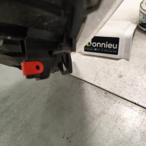 106879555-5011a8ed-8d38-4fbd-9b3b-a1d2c1b5fcbb-Piece-Optique-avant-principal-droit-feuxphare-13372320-OPEL-MERIVA-B-PHASE-2-b0e64c785dd48546242d601638ad616813730239890a3bc4526fe54da06ae445_m.jpg