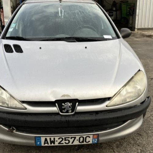 Vehicule-PEUGEOT-206%2520PHASE%25201-2001-ff1154735148e9d3260ea17beea14d42a0c66932b62494ec03cbe8197b8f4714_m.jpg