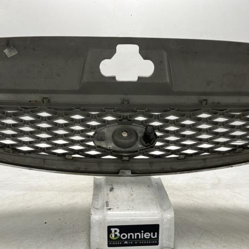 106937688-f17aa089-9fa7-4380-a0e7-0935f8ce1268-Piece-Calandre-1365546-FORD-MONDEO-2-6a265d02aaf56723b9129cd28cac5aed1fd970d5f9d3c279be55381870f71aca_m.jpg