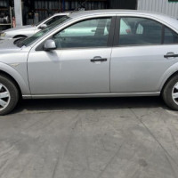Vehicule-FORD-MONDEO%25202-2005-67bac92b240d784cf63e8b56e3f1eb56db3ad8904fd4989ca113a500e61519d9_m.jpg