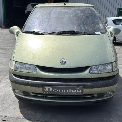 Vehicule-RENAULT-ESPACE%25203-2001-c5d868bcd26b236843a175b55154bbbdb837da2569af2014e86060a50a9b69ab_m.jpg