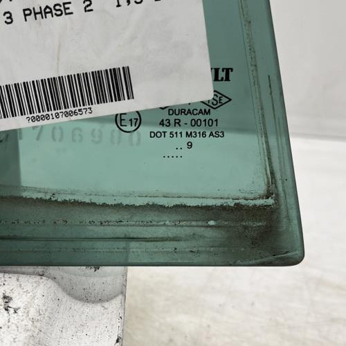107006573-6340c709-78ae-41ae-bdab-6f0f5b3d5825-Piece-Custode-arriere-droit-porte-8200674056-RENAULT-CLIO-3-PHASE-2-c23baa2d886be4cd74da89c8db94be5564f23e32d9c0e6497a732262d59a4d2b_m.jpg