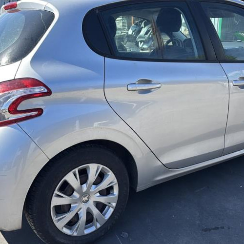 Vehicule-PEUGEOT-208%25201%2520PHASE%25201-2014-f1847781f85357b20184b34e12e9c362a9aaa2c136efb30ae6a67af60c8c6c24_m.jpg