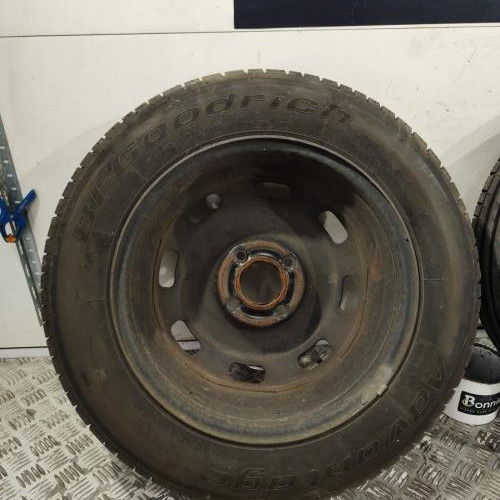 107037914-639b7f78-4ba4-44a2-916b-577648ffdd9a-Piece-Roue-5401P4-PEUGEOT-208-1-PHASE-1-98417b8c4d75f1ac0078a8f554853d0bdb0462de1fcd887cc8fe34115a927d83_m.jpg