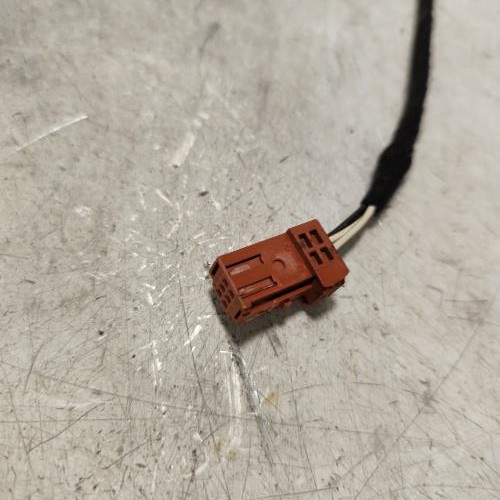 107061361-9577e272-6575-4b89-bf97-0ffd84e6dbc2-Piece-Retroviseur-droit-8149ZF-PEUGEOT-7d086bfa30c294a2ed9089d8064e612e849a6aa2348fb010f3557ba9a57d714c_m.jpg