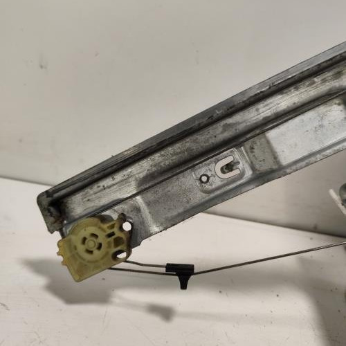 107061566-ca632752-f99c-41fc-aced-046eca1144a6-Piece-Leve-vitre-electrique-avant-droit-9222W9-PEUGEOT-e064587b719bacc8b30558fed8c9bb9377bd57bd37c0ef5abb72ef96b4bebaa4_m.jpg