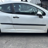 Vehicule-PEUGEOT-207%2520PHASE%25201-2008-e2731da186d1ced309f176424049f55895f7c2b198a63e6a737ac4e8f66cf438_m.jpg