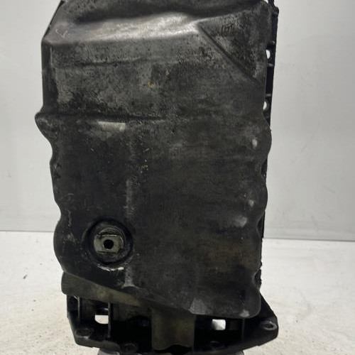 107064279-e6fbd9ee-347f-45ca-88cc-0ddb112f3fc2-Piece-Carter-inferieur-8200728381-RENAULT-CLIO-2-PHASE-1-a810808a6dae16b1038fafbcd331ddc46b7cb1326fe87866aa8183dd3b7f0292_m.jpg