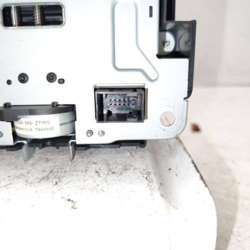 107123908-514f3e94-b91f-4fa2-a7c8-8e183aa97eb8-Piece-Afficheur-96665877ZD03-PEUGEOT-5008-1-PHASE-1-a3430e982d7e23b097de0f93627a647fe82bd3c619eaaef27bdc227446fc3921_m.jpg