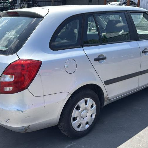 Vehicule-SKODA-FABIA%25202%2520PHASE%25201%2520BREAK-2010-85f8c63c5ca26ef862d83a6d42df232087ce850f41742c64808b65280b82e034_m.jpg