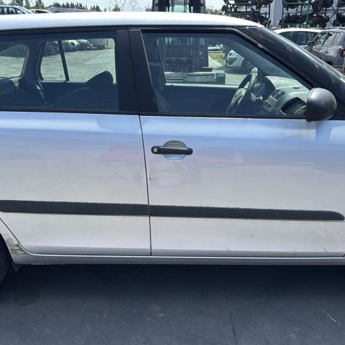 Vehicule-SKODA-FABIA%25202%2520PHASE%25201%2520BREAK-2010-e8577456eb63c2c6c3740d5fbc2a55774263a54026b5446291af9b7d4c9f6ce2_m.jpg