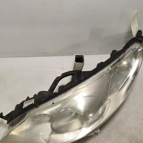 107235337-cd951f69-d6cb-4769-ad3a-930ccfe8d129-Piece-Optique-avant-principal-gauche-feuxphare-620890-PEUGEOT-407-PHASE-1-da1d8065a17b3614f866e4cf45ddc7303367c9c1944a3a99441d5849e6e034ee_m.jpg