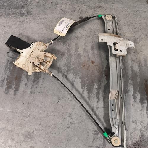 Leve vitre electrique avant droit