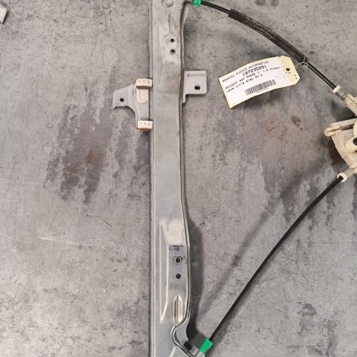 107235991-fde6c324-3743-4c34-84d8-f5606d7a4379-Piece-Leve-vitre-electrique-avant-droit-9222Q4-PEUGEOT-407-PHASE-1-1b4bfe48a6135a7d8d54c043a326775b36821b391cc9440e8a0574d0fd955674_m.jpg