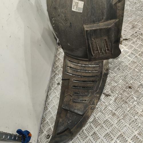 107236003-5bbc351c-ceb7-4a87-ac82-650bc3aab1ed-Piece-Pare-boue-avant-gauche-7136CT-PEUGEOT-407-PHASE-1-a7e1ec967e11eeff9de6a78be7b21d51fd2fa6f9485a7855d2b5d3d364ae2fac_m.jpg