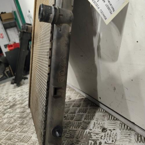 107236417-355f3085-99b4-47e5-8824-0183c1830ee4-Piece-Radiateur-eau-1330V3-PEUGEOT-407-PHASE-1-f1bf3ff8254d085ad4a767471845c0a59ad8e0b71452bcbaea59086bfc674bf6_m.jpg