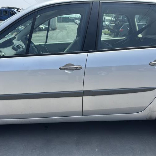 Vehicule-RENAULT-SCENIC%25202%2520PHASE%25202-2007-b05794855c2d46d86ffc91f0776968fa0548bb2f6c03eb460abf7b34e6b58331_m.jpg
