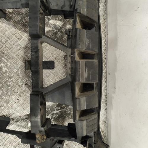 107245133-201c4f19-496e-431c-a081-25d76e894734-Piece-Armature-avant-Masque-avant-8200140478-RENAULT-SCENIC-2-PHASE-2-9ae2f71cdd120692925d0c78a7a92f029d68f86722651d0914f931c820543ef1_m.jpg