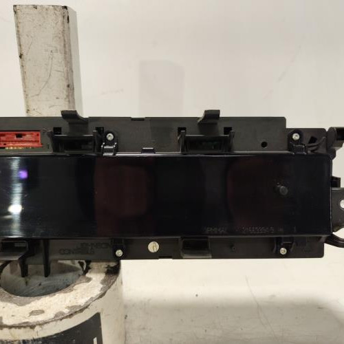 107245148-84a7ffe1-4e58-4b42-824e-8dfae6024361-Piece-Compteur-8200704463-RENAULT-SCENIC-2-PHASE-2-f1bd5c9aa9c45595b2aa326c39bf68109bf4d91bd69410a4e266164ef0566238_m.jpg