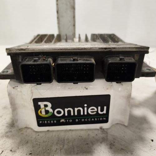 107245642-050be19e-0010-444f-88eb-239a6c007b58-Piece-Calculateur-moteur-7711497216-RENAULT-SCENIC-2-PHASE-2-de565e5aab8e61852a73644fb96e152ae018dfe328683792f93fb9527cb52706_m.jpg