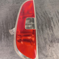 107334444-5f44eccd-3cad-42a6-89aa-3494450427a2-Piece-Feu-arriere-principal-gauche-feux-5J7945111-SKODA-ROOMSTER-PHASE-1-cb45e59a9b08c6ffd1908403e18b3e0322cf46e4b135e1447e38386742623b60_m.jpg