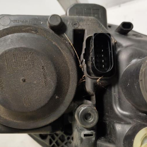 107334449-be691ecf-9097-428b-8007-75ef353e9a8c-Piece-Optique-avant-principal-gauche-feuxphare-5J1941017B-SKODA-ROOMSTER-PHASE-1-fb42d3da6341e9e8f7e939d19ffeb8453555d1cb9ff956698bff28f7f9f6bc25_m.jpg